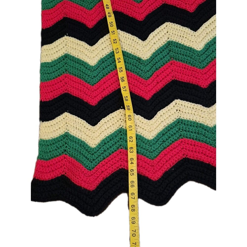 Handmade VTG Grandma's Colorful Afghan Chevron Blanket Crochet 67x53 Roseanne - Picture 3 of 5